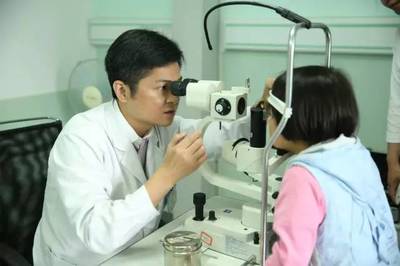 約起 | 小兒眼科/斜弱視專家夏江勝坐診福安東南(眼科)醫院 驗光配鏡